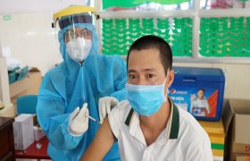 继续实施卫生医疗任务 与新冠肺炎疫情安全共存