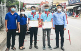 Thành đoàn Thuận An: Tuyên dương 2 thanh niên tình nguyện phát hiện, vây bắt tội phạm ma túy
