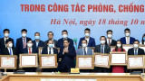 越南政府总理范明正会见新冠肺炎疫情防控一线人员典范代表