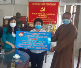 Góp yêu thương hỗ trợ người dân lúc khó khăn