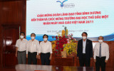 Provincial leaders visit and congratulate schools on Vietnam Teachers' Day
