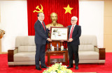 Provincial leaders receive Consul General of Singapore in Ho Chi Minh City