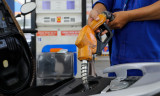 Giá xăng, dầu đồng loạt tăng trở lại