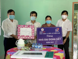 Trao 5 căn nhà đại đoàn kết cho gia đình khó khăn huyện Phú Giáo