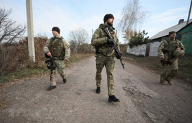 Ukraine đề xuất hội nghị thượng đỉnh ba bên với Nga và Mỹ