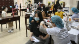 越南各省市新冠疫苗接种率达到较高水平