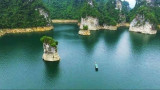 纳杭湖被誉为宣光省的“陆上下龙湾”