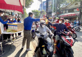 Youths of Thu Dau Mot city volunteered on the occasion of the January’s Full Moon Festival