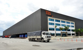Thúc đẩy dịch vụ logistics