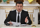 Tổng thống Ukraine ban bố thiết quân luật trên toàn quốc