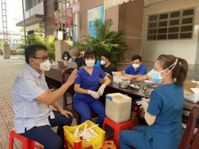 Dốc hết tâm huyết vì sức khỏe nhân dân