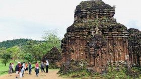 2022年国家旅游年：推广广南省安全和友好的形象