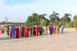 Hội LHPN huyện Bàu Bàng: Tổ chức lễ dâng hương tại Tượng đài Bia Chiến thắng Bàu Bàng