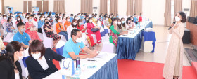 Phụ nữ truyền thống hay hiện đại?