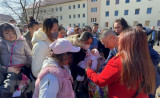 Đại sứ quán tại Đức tích cực hỗ trợ người Việt sơ tán từ Ukraine