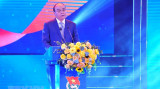 越南国际主席阮春福出席“2021年越南优秀青年颁奖典礼
