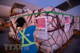 Tháo gỡ vướng mắc liên quan đến thủ tục thông quan thuốc nhập khẩu