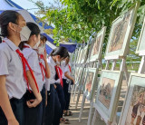 Sketches of battlefields come to Da Nang school