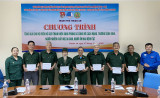Thành đoàn Thuận An phối hợp tặng 40 phần quà cho cựu thanh niên xung phong