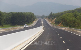 Laos to develop expressway linking Houaphanh with Vietnam