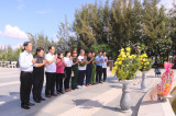 Provincial delegation offers incense in commemoration of martyrs in Gac Ma