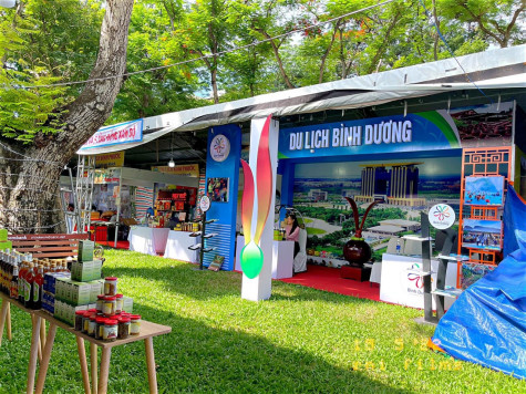 Information about and connection of Binh Duong tourism promoted