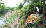 TP.Thuận An: Sớm khắc phục tình trạng sạt lở bờ suối Bưng Viết