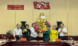 Thành ủy Thủ Dầu Một chúc mừng Hội Người cao tuổi