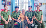 Phòng Hậu cần Công an tỉnh: Thăm, khám sức khỏe mẹ Việt Nam anh hùng