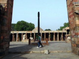 Bí ẩn cây cột sắt Qutub Minar không bị rỉ sau 1.600 năm