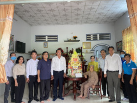 Thực hiện tốt các chế độ cho gia đình chính sách, người có công