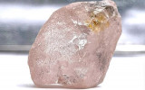 Phát hiện viên kim cương hồng được cho là lớn nhất trong 300 năm qua