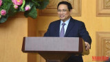 越南政府总理：为投资商创造便利条件 推动越南成为地区和全球价值链的中心之一