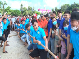 槟吉市：热闹非凡的2022年工人和劳动者会操举行