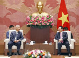 Chủ tịch Quốc hội tiếp Bí thư Thành ủy, Chủ tịch HĐND thủ đô Vientiane