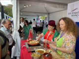 越南美食亮相参加在法国巴黎举行的国际美食村活动