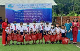 “Tiếp sức tương lai” cho học sinh có hoàn cảnh khó khăn