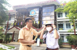 Trang bị kiến thức an toàn giao thông cho học sinh trường THPT chuyên Hùng Vương