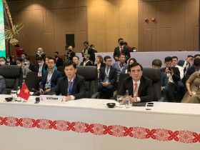 印尼主持召开第28届东盟交通运输部长会议
