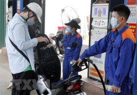 Bộ Tài chính giảm các loại thuế phí hỗ trợ doanh nghiệp và người dân