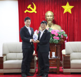 Chủ tịch UBND tỉnh Bình Dương Võ Văn Minh tiếp đoàn Viện Giao lưu văn hóa quốc tế IEC (Hàn Quốc)