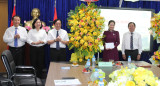 Provincial leaders visit, congratulate DoET, schools on Vietnam Teachers' Day (November 20)