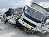 Nhiều người may mắn thoát nạn sau vụ tai nạn liên hoàn