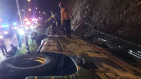 Thailand: Bus accident kills three, injures dozens