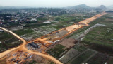 越南交通运输部要求越南北南高速公路工程12个子项目须在12月31日前全部开工