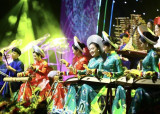 2023年 “家乡之春”艺术交流活动向海外越南人送年味