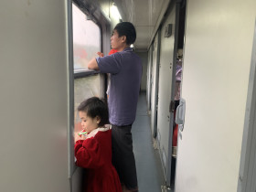 过年后的火车上
