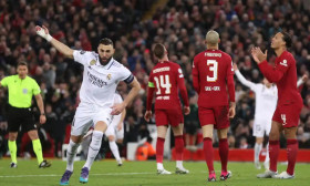 Real đại thắng trên sân Liverpool