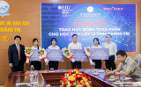 Trường Đại học Quốc tế Miền Đông trao tặng 20 suất học bổng toàn phần cho học sinh lớp 12 tỉnh Quảng Trị