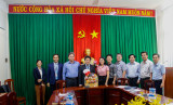 Trường Đại học Quốc tế Miền Đông phối hợp với Becamex VSIP Bình Định trao tặng học bổng toàn phần cho học sinh lớp 12 tỉnh Bình Định